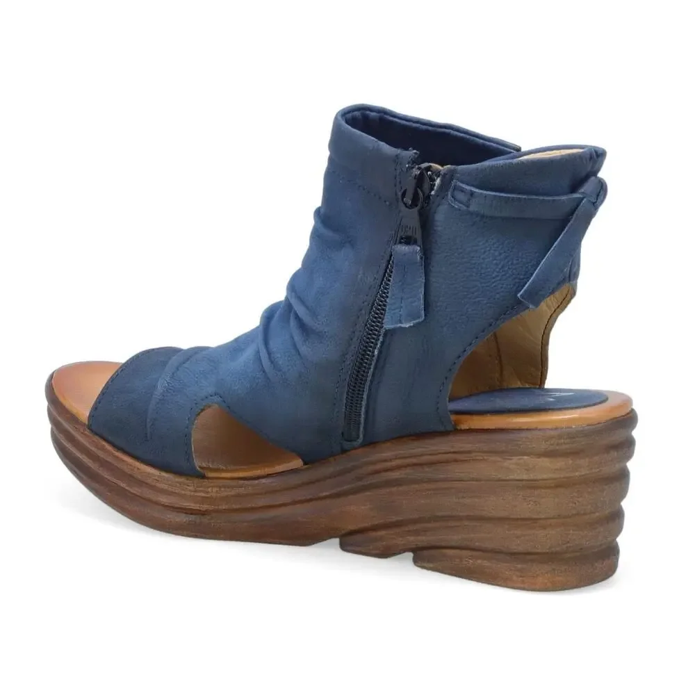 MIZ MOOZ ANNA WOMEN'S WEDGE SANDAL RIVER 9.5-10